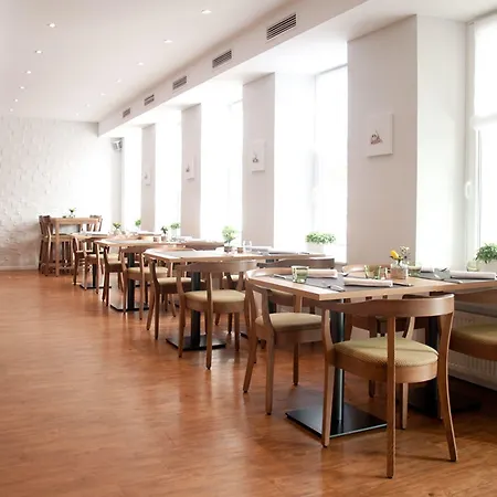 Angler Hof Hotell 2*